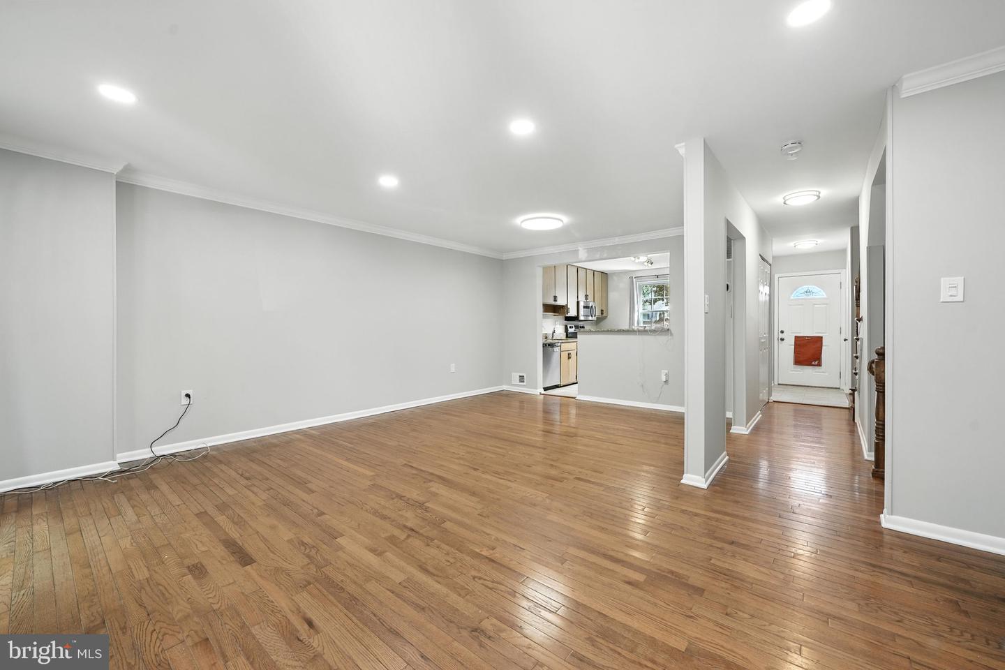 7247 RESERVOIR RD, SPRINGFIELD, Virginia 22150, 3 Bedrooms Bedrooms, ,3 BathroomsBathrooms,Residential,For sale,7247 RESERVOIR RD,VAFX2254480 MLS # VAFX2254480
