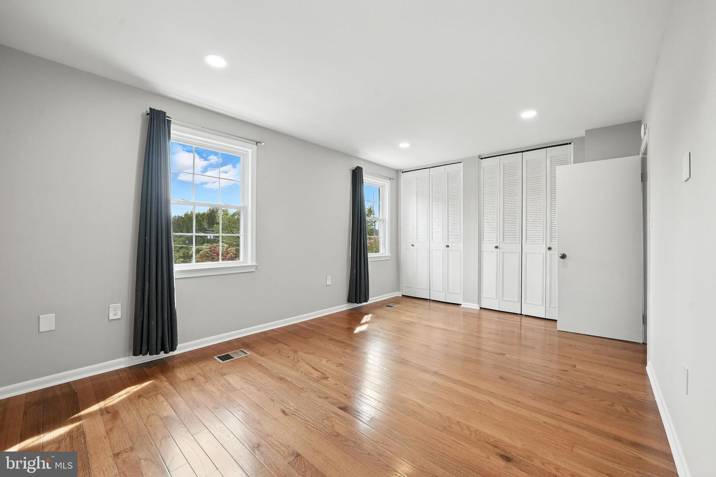 7247 RESERVOIR RD, SPRINGFIELD, Virginia 22150, 3 Bedrooms Bedrooms, ,3 BathroomsBathrooms,Residential,For sale,7247 RESERVOIR RD,VAFX2254480 MLS # VAFX2254480