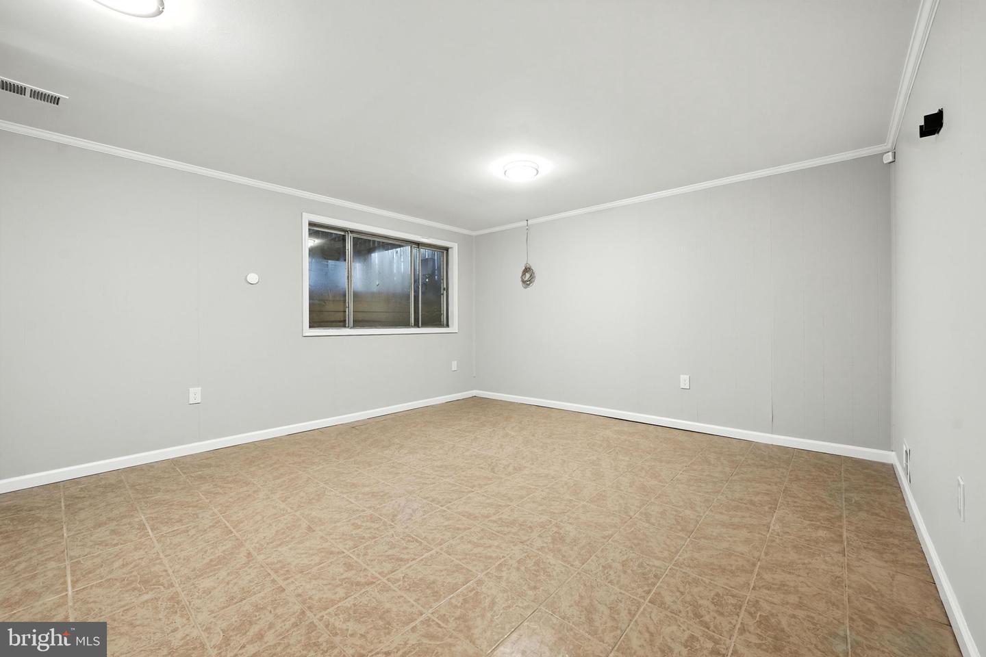 7247 RESERVOIR RD, SPRINGFIELD, Virginia 22150, 3 Bedrooms Bedrooms, ,3 BathroomsBathrooms,Residential,For sale,7247 RESERVOIR RD,VAFX2254480 MLS # VAFX2254480