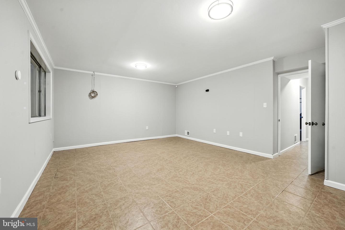 7247 RESERVOIR RD, SPRINGFIELD, Virginia 22150, 3 Bedrooms Bedrooms, ,3 BathroomsBathrooms,Residential,For sale,7247 RESERVOIR RD,VAFX2254480 MLS # VAFX2254480
