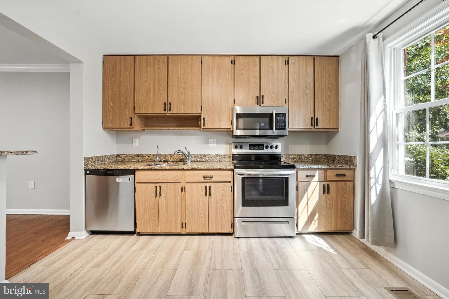 7247 RESERVOIR RD, SPRINGFIELD, Virginia 22150, 3 Bedrooms Bedrooms, ,3 BathroomsBathrooms,Residential,For sale,7247 RESERVOIR RD,VAFX2254480 MLS # VAFX2254480