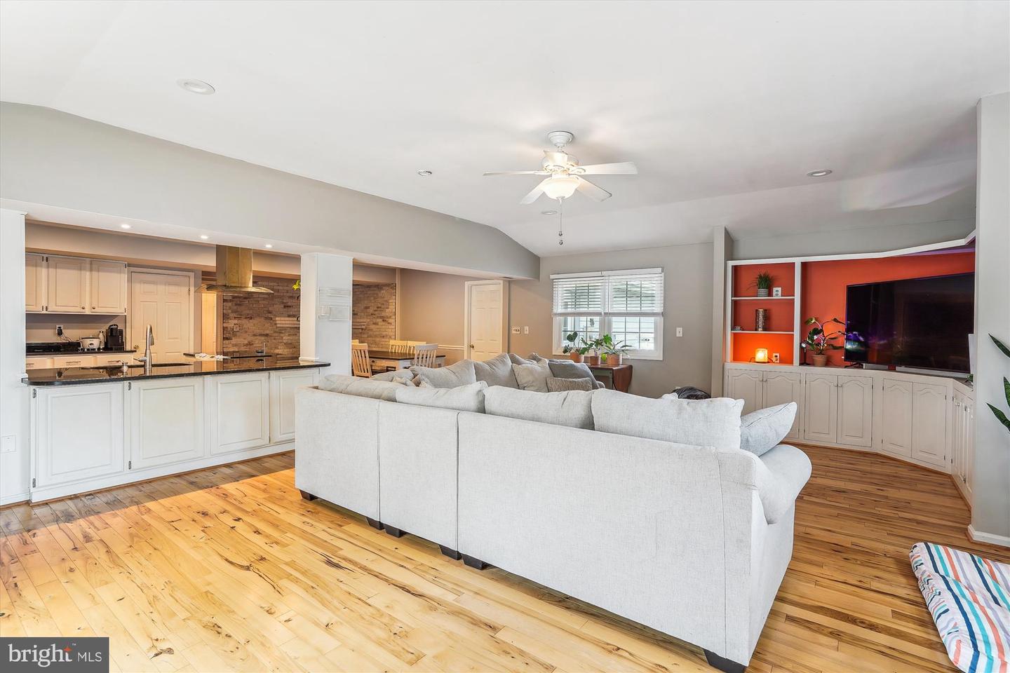 4219 HIGH RIDGE RD, HAYMARKET, Virginia 20169, 4 Bedrooms Bedrooms, 7 Rooms Rooms,2 BathroomsBathrooms,Residential,For sale,4219 HIGH RIDGE RD,VAPW2098868 MLS # VAPW2098868