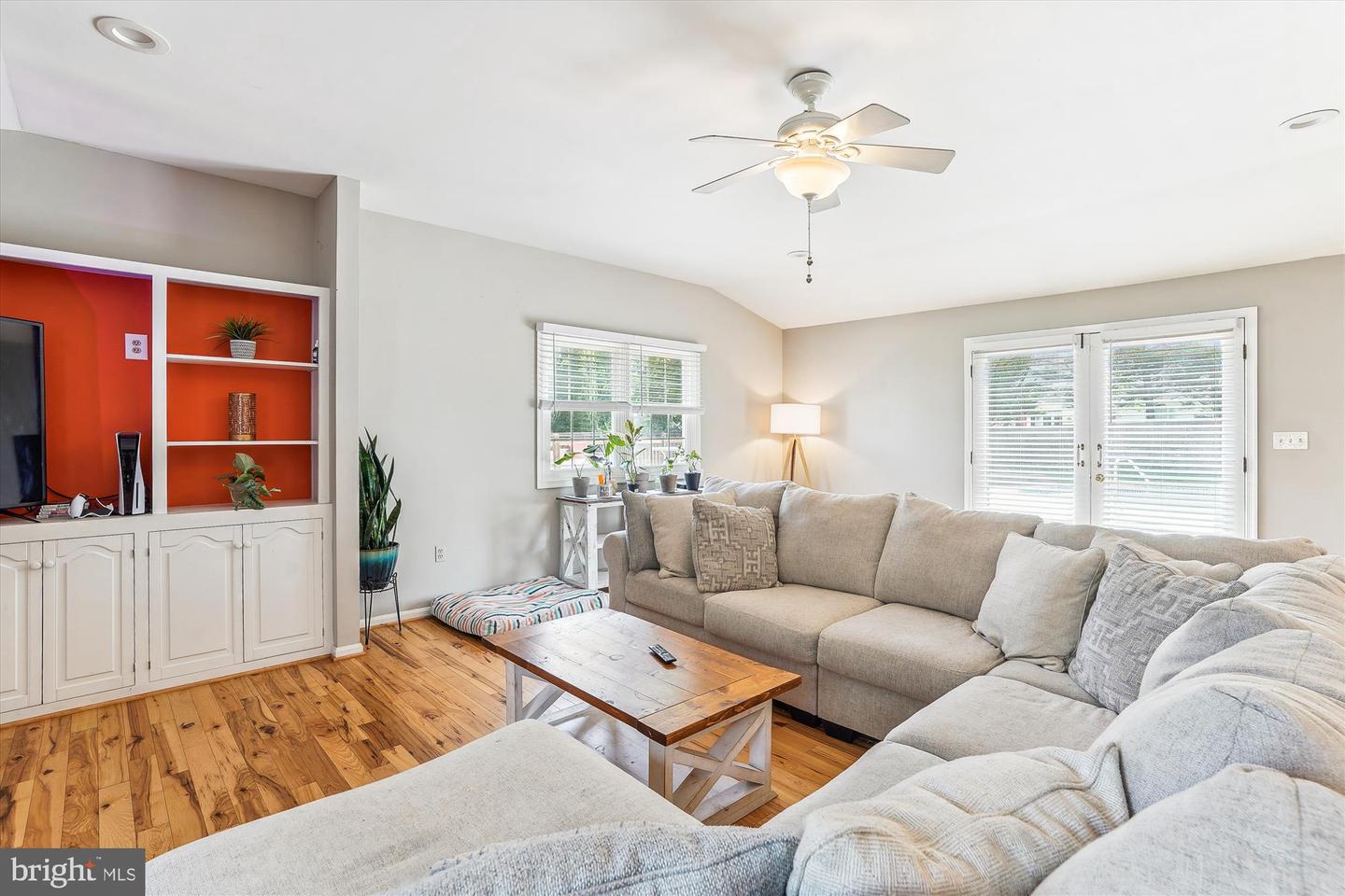 4219 HIGH RIDGE RD, HAYMARKET, Virginia 20169, 4 Bedrooms Bedrooms, 7 Rooms Rooms,2 BathroomsBathrooms,Residential,For sale,4219 HIGH RIDGE RD,VAPW2098868 MLS # VAPW2098868