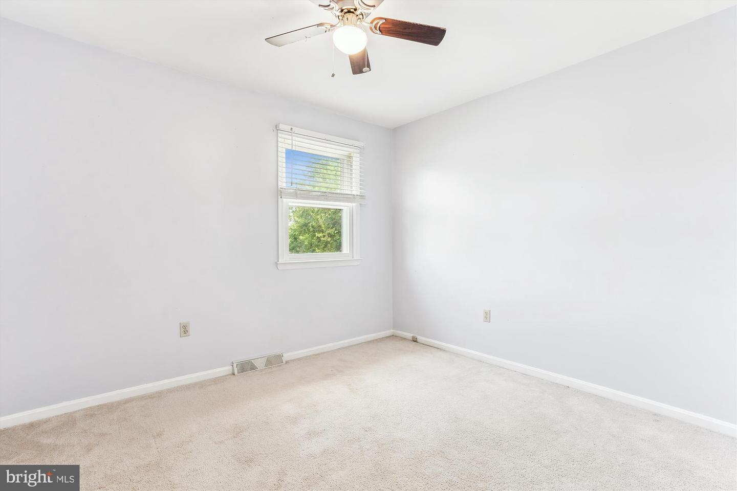 4219 HIGH RIDGE RD, HAYMARKET, Virginia 20169, 4 Bedrooms Bedrooms, 7 Rooms Rooms,2 BathroomsBathrooms,Residential,For sale,4219 HIGH RIDGE RD,VAPW2098868 MLS # VAPW2098868