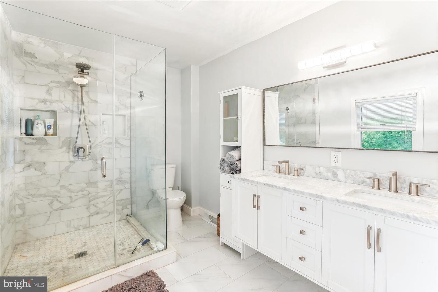 4219 HIGH RIDGE RD, HAYMARKET, Virginia 20169, 4 Bedrooms Bedrooms, 7 Rooms Rooms,2 BathroomsBathrooms,Residential,For sale,4219 HIGH RIDGE RD,VAPW2098868 MLS # VAPW2098868