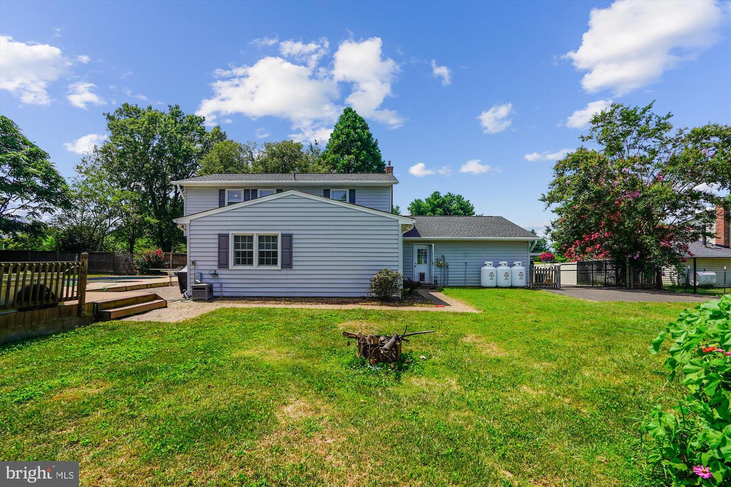 4219 HIGH RIDGE RD, HAYMARKET, Virginia 20169, 4 Bedrooms Bedrooms, 7 Rooms Rooms,2 BathroomsBathrooms,Residential,For sale,4219 HIGH RIDGE RD,VAPW2098868 MLS # VAPW2098868