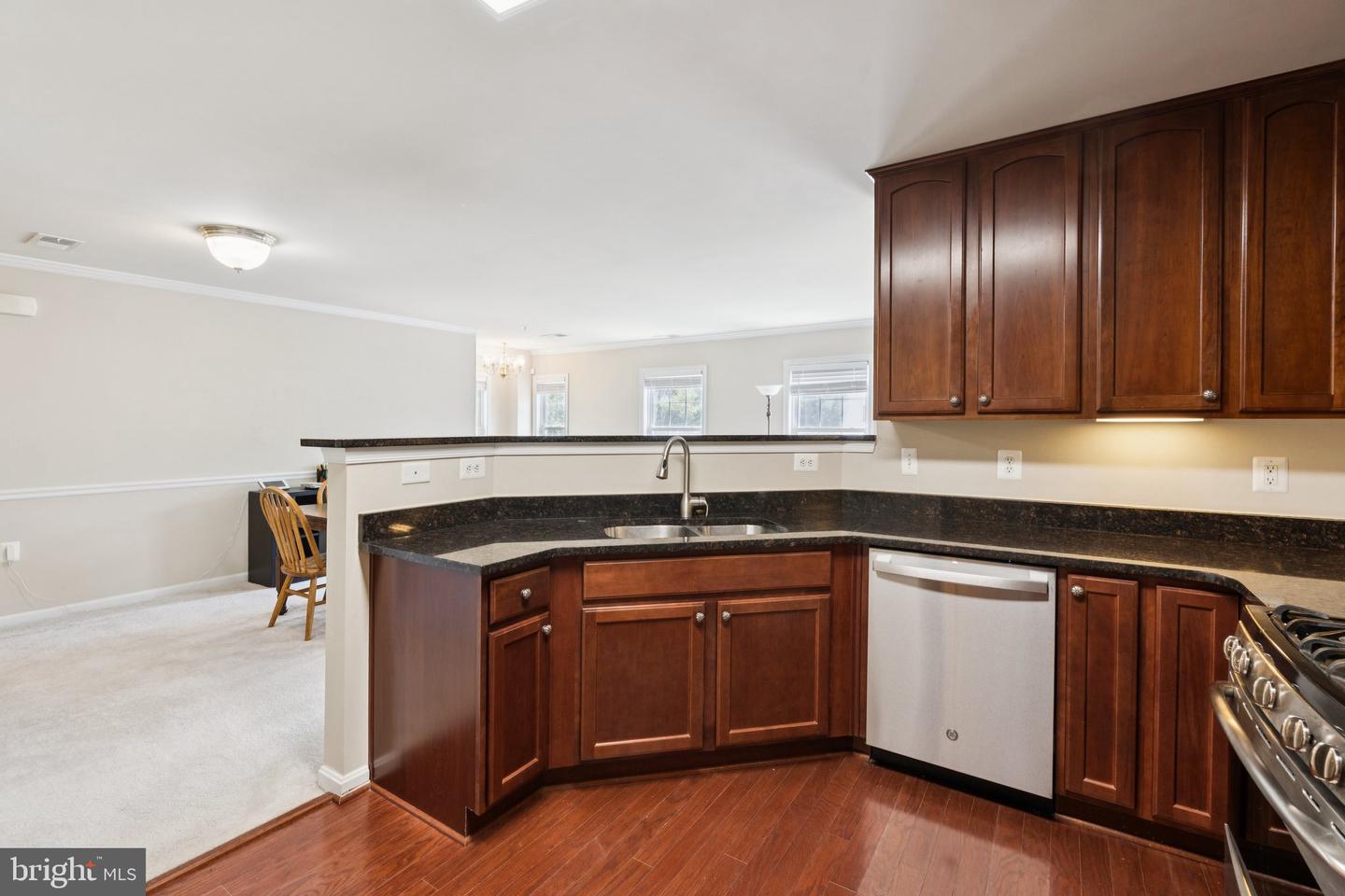 2807 CHINKAPIN OAK LN, WOODBRIDGE, Virginia 22191, 3 Bedrooms Bedrooms, ,2 BathroomsBathrooms,Residential,For sale,2807 CHINKAPIN OAK LN,VAPW2098904 MLS # VAPW2098904