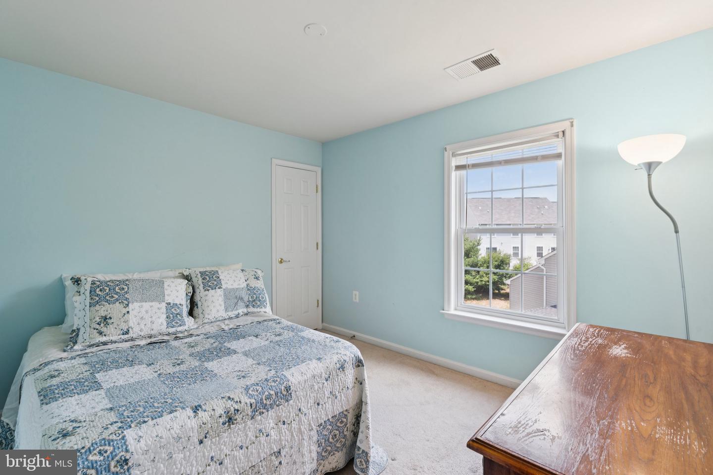 2807 CHINKAPIN OAK LN, WOODBRIDGE, Virginia 22191, 3 Bedrooms Bedrooms, ,2 BathroomsBathrooms,Residential,For sale,2807 CHINKAPIN OAK LN,VAPW2098904 MLS # VAPW2098904