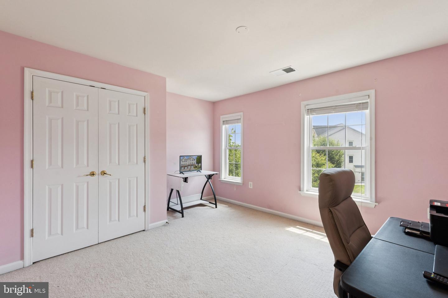 2807 CHINKAPIN OAK LN, WOODBRIDGE, Virginia 22191, 3 Bedrooms Bedrooms, ,2 BathroomsBathrooms,Residential,For sale,2807 CHINKAPIN OAK LN,VAPW2098904 MLS # VAPW2098904