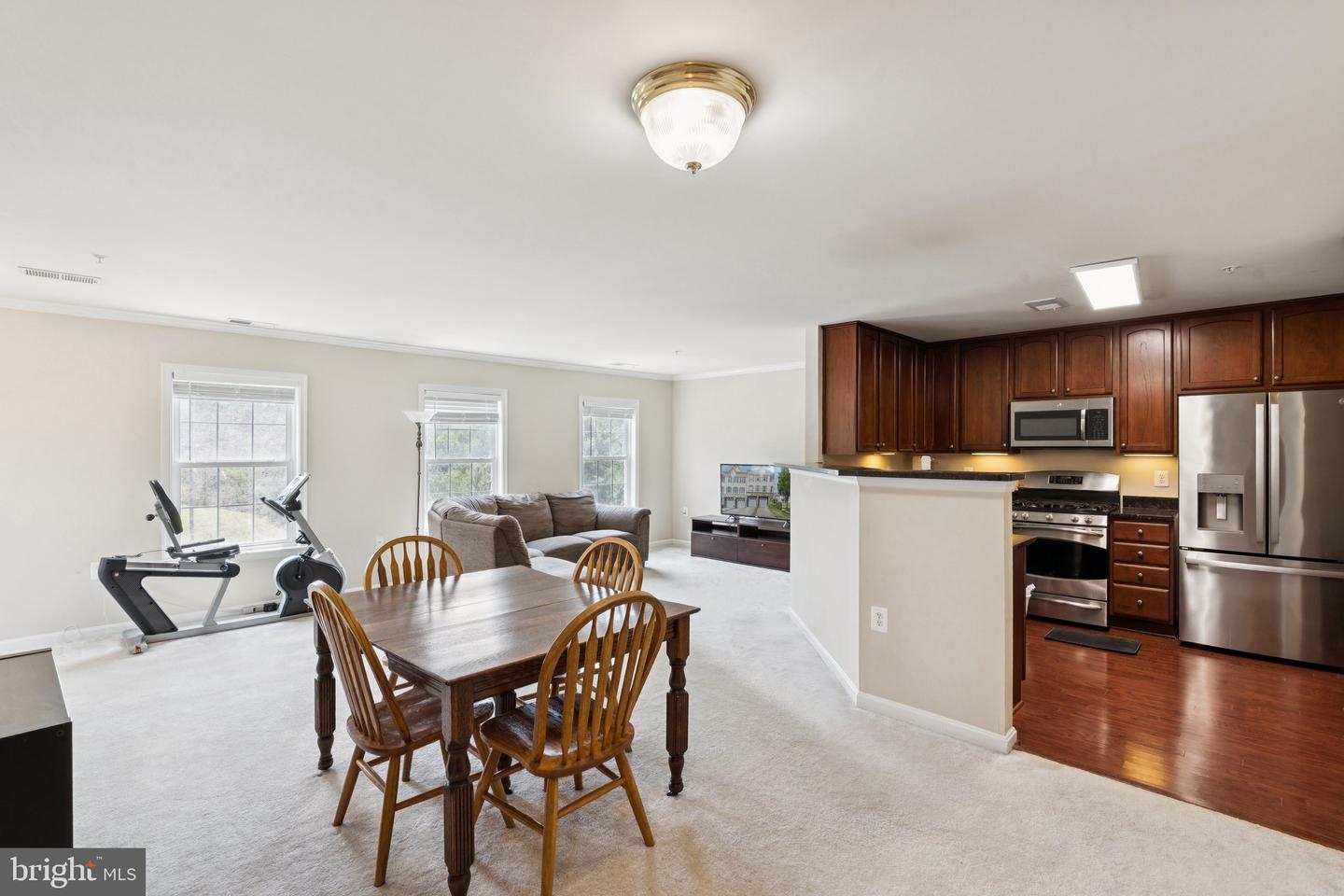 2807 CHINKAPIN OAK LN, WOODBRIDGE, Virginia 22191, 3 Bedrooms Bedrooms, ,2 BathroomsBathrooms,Residential,For sale,2807 CHINKAPIN OAK LN,VAPW2098904 MLS # VAPW2098904