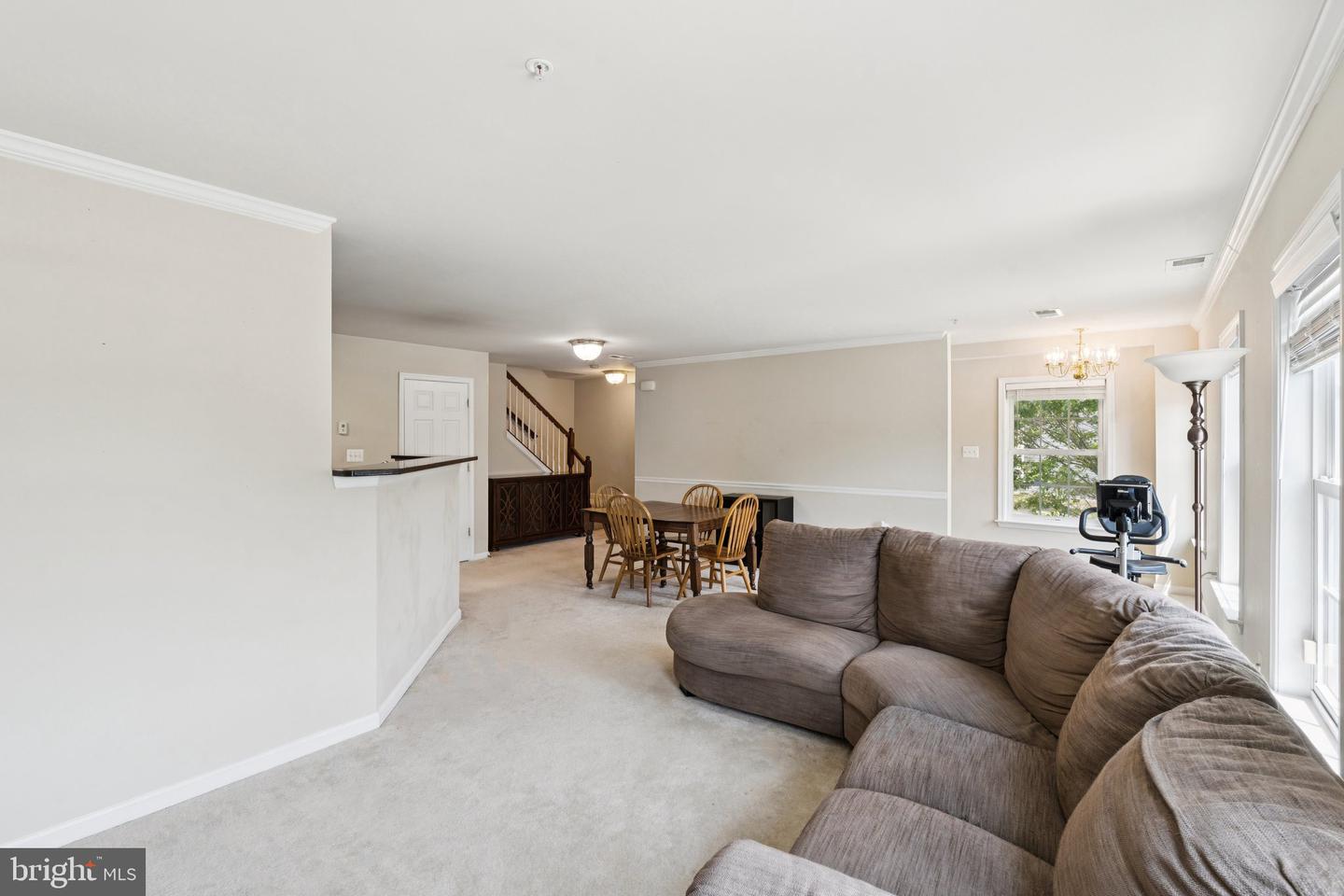 2807 CHINKAPIN OAK LN, WOODBRIDGE, Virginia 22191, 3 Bedrooms Bedrooms, ,2 BathroomsBathrooms,Residential,For sale,2807 CHINKAPIN OAK LN,VAPW2098904 MLS # VAPW2098904