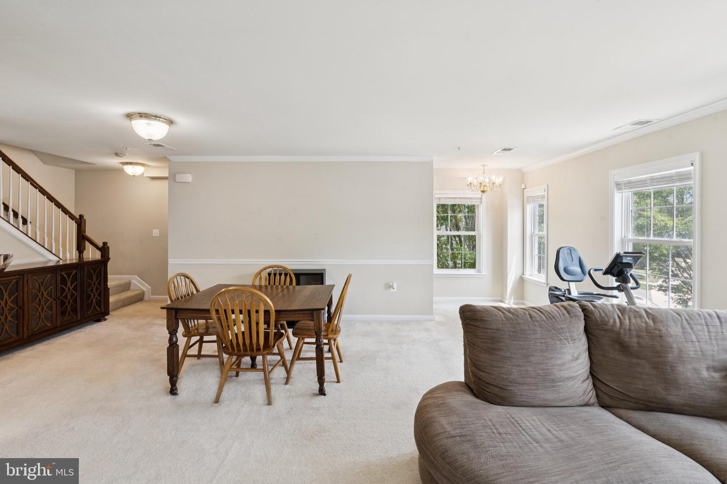 2807 CHINKAPIN OAK LN, WOODBRIDGE, Virginia 22191, 3 Bedrooms Bedrooms, ,2 BathroomsBathrooms,Residential,For sale,2807 CHINKAPIN OAK LN,VAPW2098904 MLS # VAPW2098904