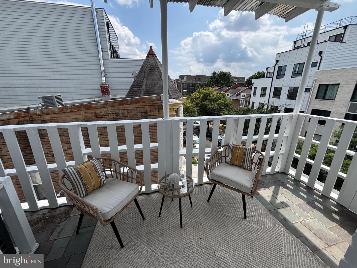1458-FAIRMONT NW FAIRMONT ST NW #4, WASHINGTON, District Of Columbia 20009, 2 Bedrooms Bedrooms, ,1 BathroomBathrooms,Residential,For sale,1458-FAIRMONT NW FAIRMONT ST NW #4,DCDC2209730 MLS # DCDC2209730