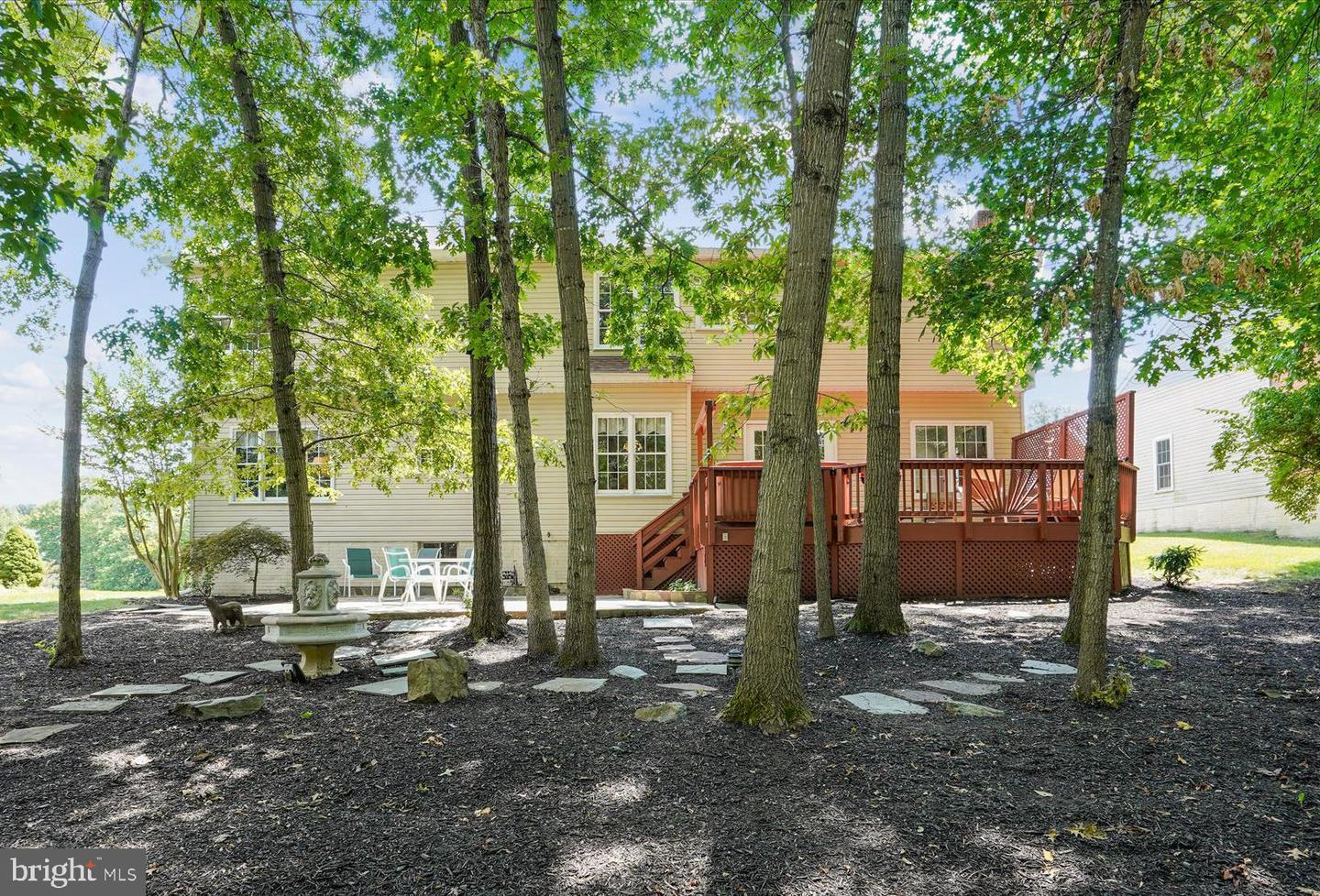 13123 WILLOW EDGE CT, CLIFTON, Virginia 20124, 5 Bedrooms Bedrooms, ,4 BathroomsBathrooms,Residential,For sale,13123 WILLOW EDGE CT,VAFX2254742 MLS # VAFX2254742