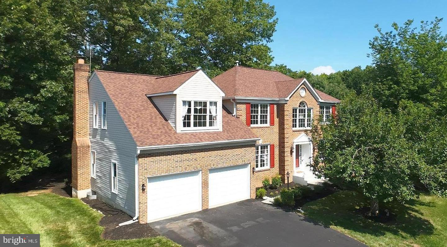 13123 WILLOW EDGE CT, CLIFTON, Virginia 20124, 5 Bedrooms Bedrooms, ,4 BathroomsBathrooms,Residential,For sale,13123 WILLOW EDGE CT,VAFX2254742 MLS # VAFX2254742