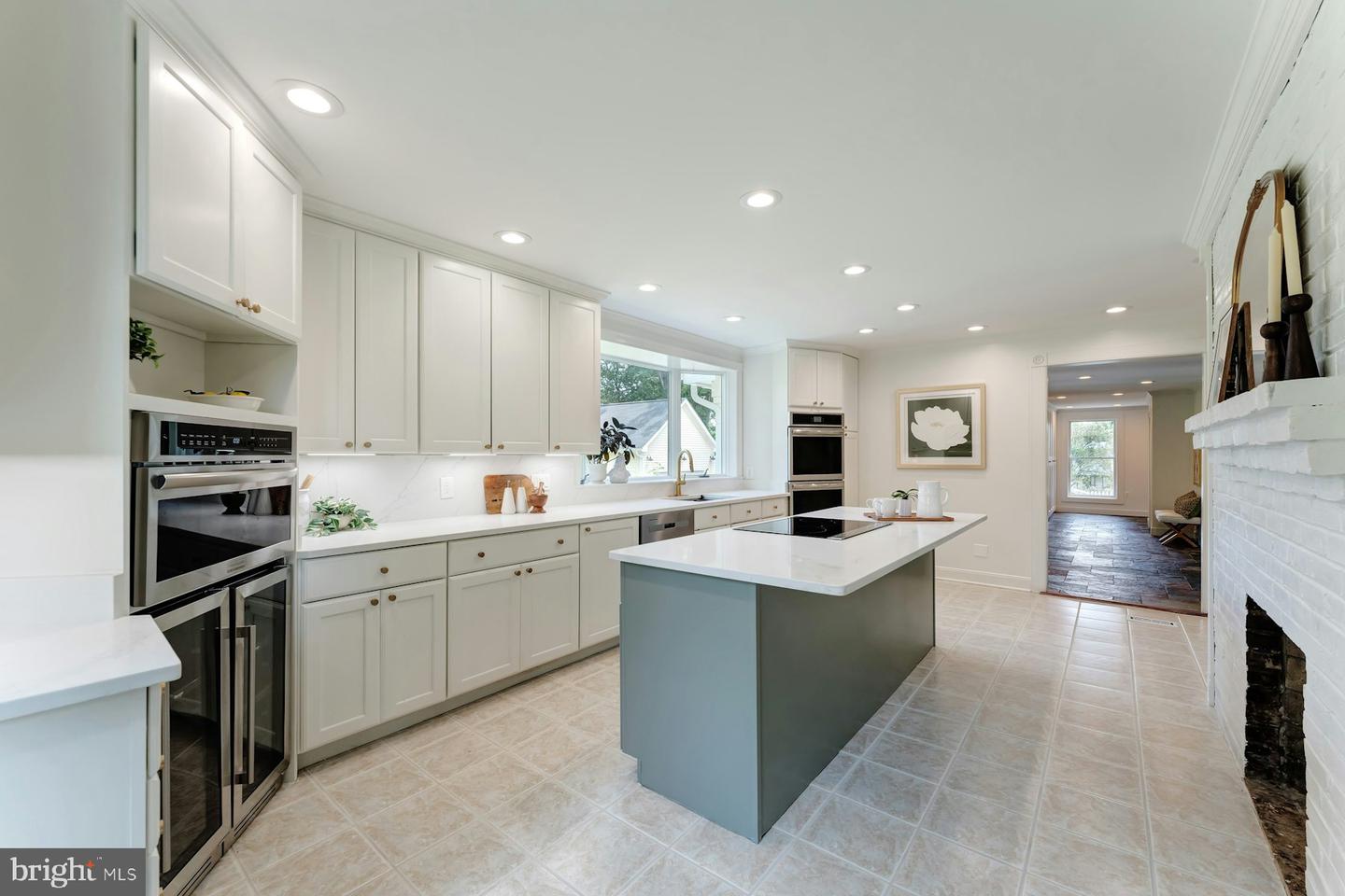120 W COLONIAL HWY, HAMILTON, Virginia 20158, 3 Bedrooms Bedrooms, ,4 BathroomsBathrooms,Residential,For sale,120 W COLONIAL HWY,VALO2102298 MLS # VALO2102298