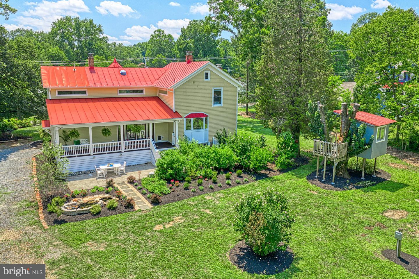 120 W COLONIAL HWY, HAMILTON, Virginia 20158, 3 Bedrooms Bedrooms, ,4 BathroomsBathrooms,Residential,For sale,120 W COLONIAL HWY,VALO2102298 MLS # VALO2102298