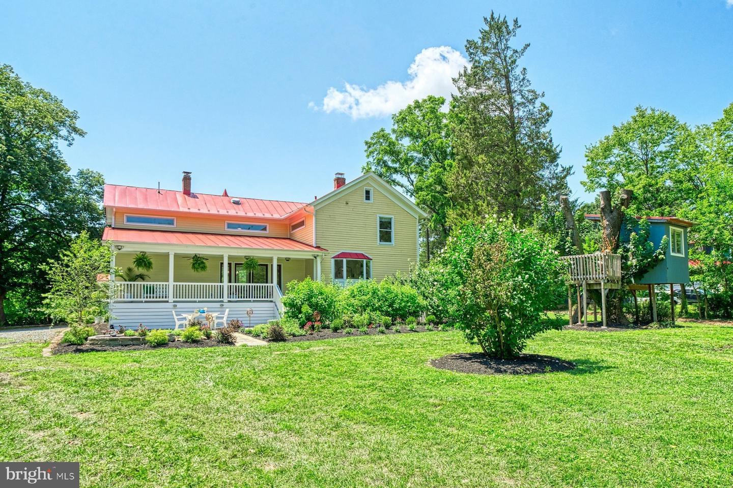 120 W COLONIAL HWY, HAMILTON, Virginia 20158, 3 Bedrooms Bedrooms, ,4 BathroomsBathrooms,Residential,For sale,120 W COLONIAL HWY,VALO2102298 MLS # VALO2102298
