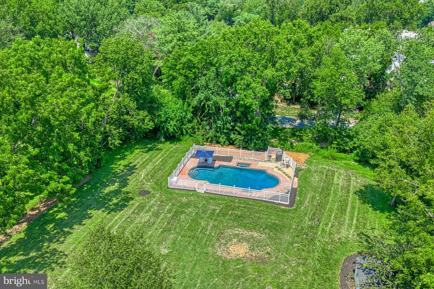 120 W COLONIAL HWY, HAMILTON, Virginia 20158, 3 Bedrooms Bedrooms, ,4 BathroomsBathrooms,Residential,For sale,120 W COLONIAL HWY,VALO2102298 MLS # VALO2102298