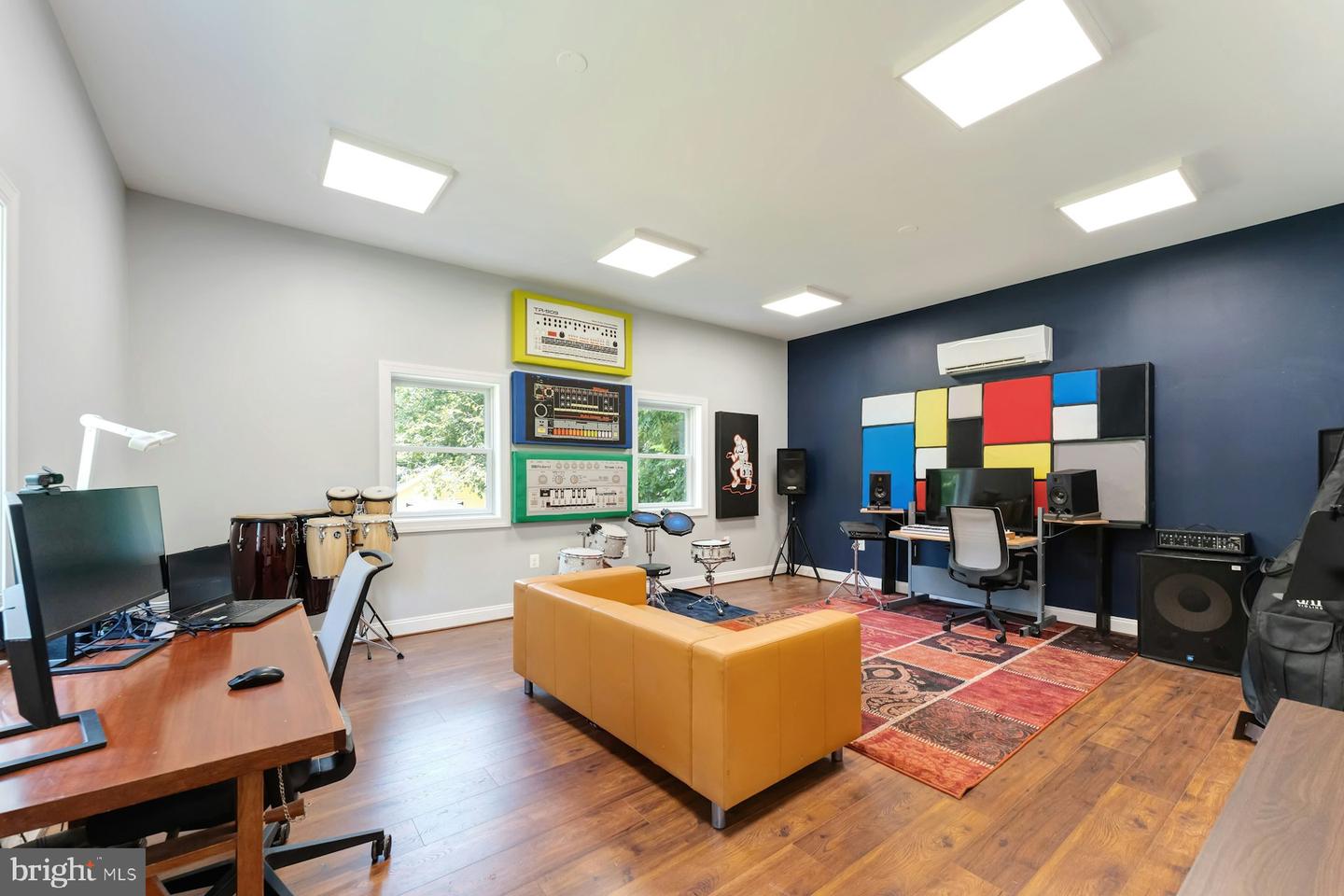 120 W COLONIAL HWY, HAMILTON, Virginia 20158, 3 Bedrooms Bedrooms, ,4 BathroomsBathrooms,Residential,For sale,120 W COLONIAL HWY,VALO2102298 MLS # VALO2102298