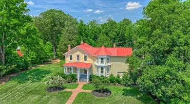 120 W COLONIAL HWY, HAMILTON, Virginia 20158, 3 Bedrooms Bedrooms, ,4 BathroomsBathrooms,Residential,For sale,120 W COLONIAL HWY,VALO2102298 MLS # VALO2102298