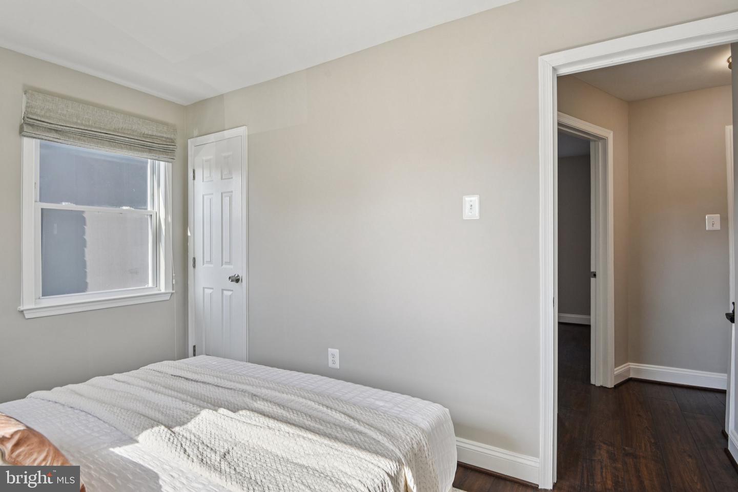 2137 S OXFORD ST, ARLINGTON, Virginia 22204, 3 Bedrooms Bedrooms, ,2 BathroomsBathrooms,Residential,For sale,2137 S OXFORD ST,VAAR2060900 MLS # VAAR2060900