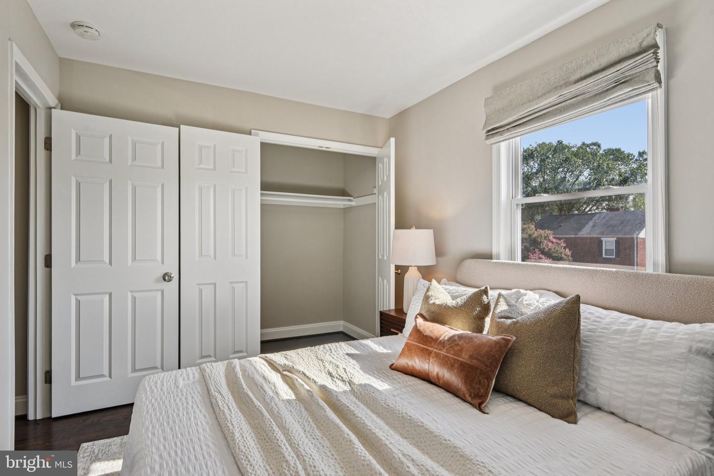 2137 S OXFORD ST, ARLINGTON, Virginia 22204, 3 Bedrooms Bedrooms, ,2 BathroomsBathrooms,Residential,For sale,2137 S OXFORD ST,VAAR2060900 MLS # VAAR2060900