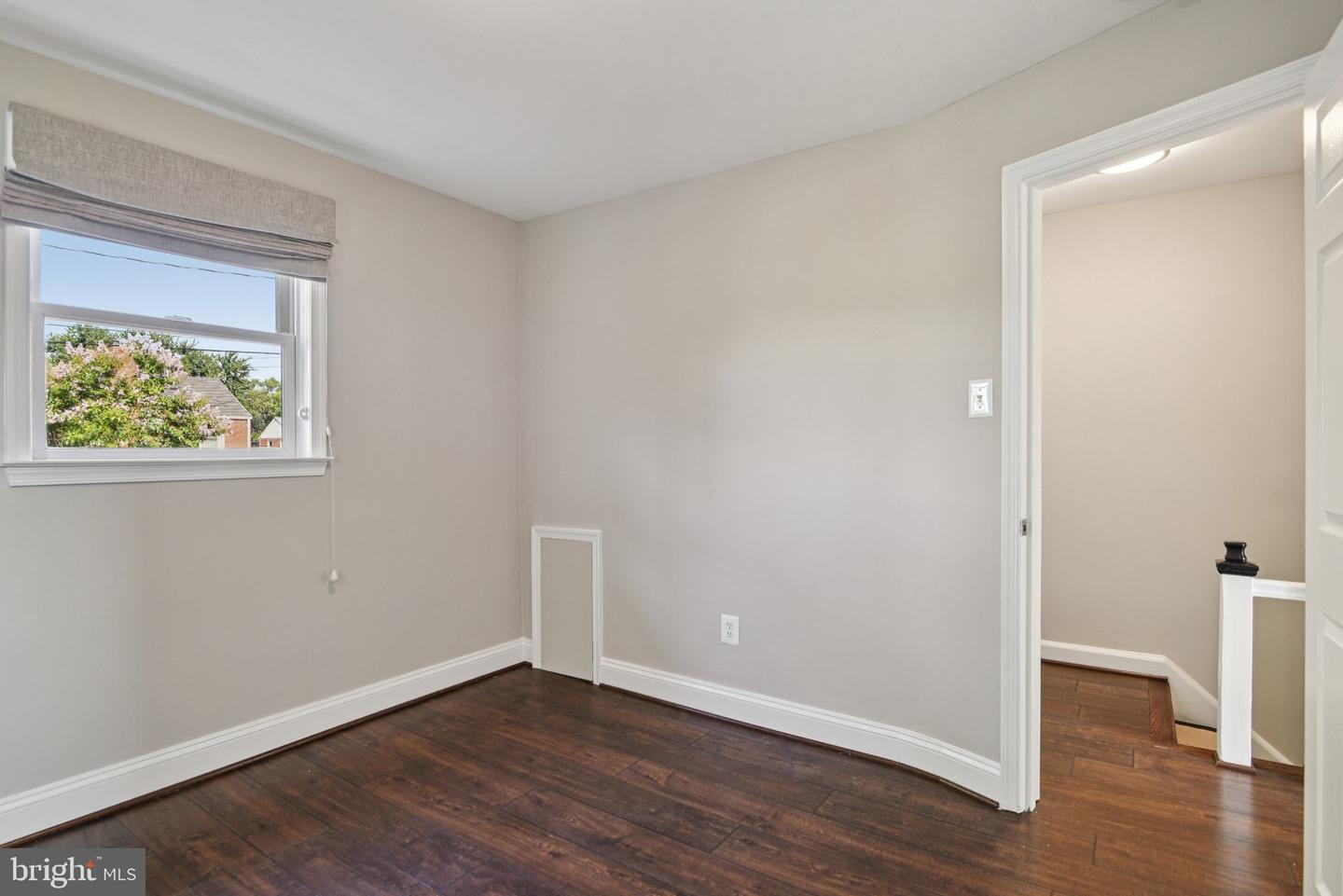 2137 S OXFORD ST, ARLINGTON, Virginia 22204, 3 Bedrooms Bedrooms, ,2 BathroomsBathrooms,Residential,For sale,2137 S OXFORD ST,VAAR2060900 MLS # VAAR2060900