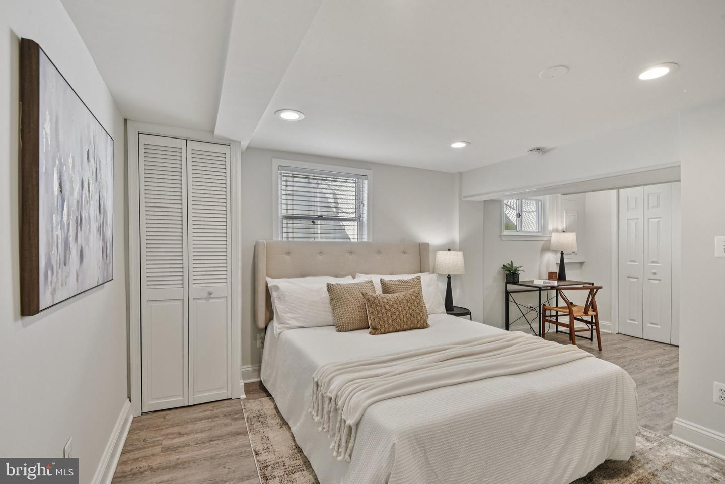 2137 S OXFORD ST, ARLINGTON, Virginia 22204, 3 Bedrooms Bedrooms, ,2 BathroomsBathrooms,Residential,For sale,2137 S OXFORD ST,VAAR2060900 MLS # VAAR2060900