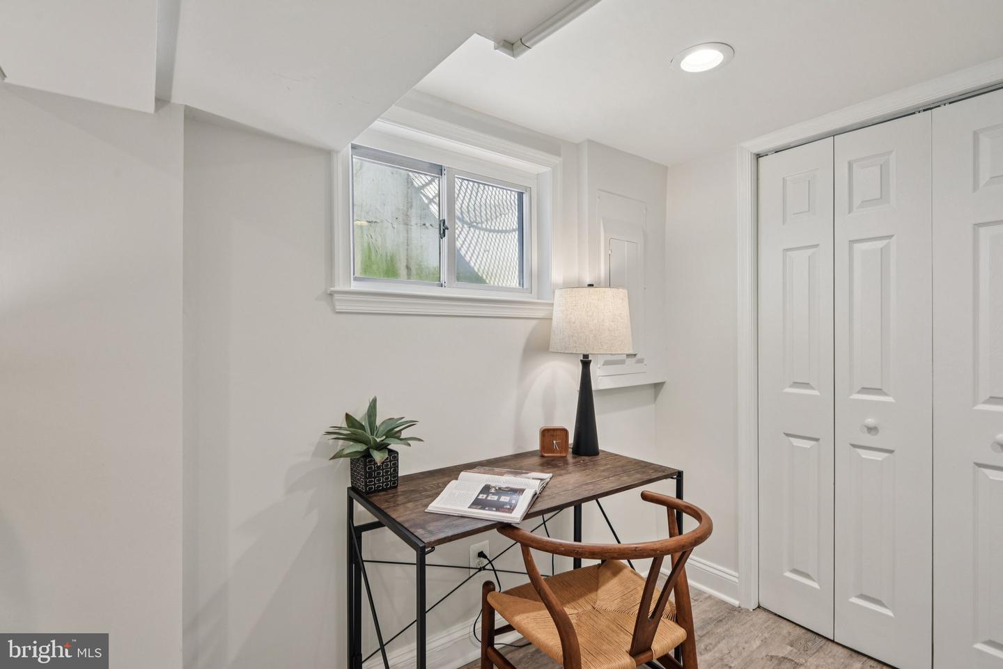 2137 S OXFORD ST, ARLINGTON, Virginia 22204, 3 Bedrooms Bedrooms, ,2 BathroomsBathrooms,Residential,For sale,2137 S OXFORD ST,VAAR2060900 MLS # VAAR2060900