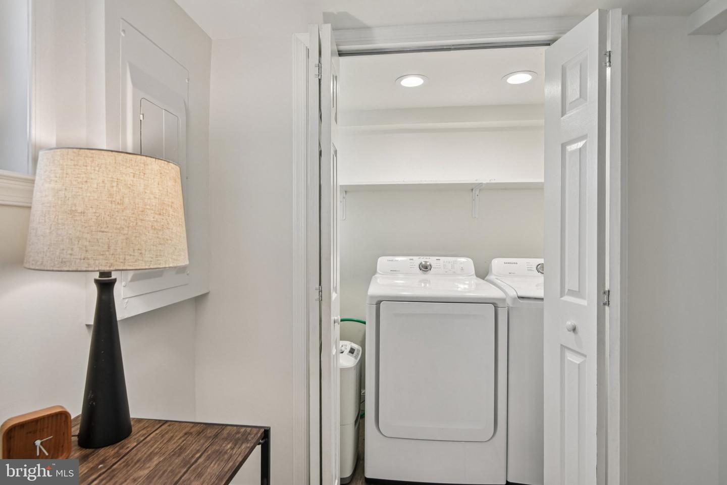 2137 S OXFORD ST, ARLINGTON, Virginia 22204, 3 Bedrooms Bedrooms, ,2 BathroomsBathrooms,Residential,For sale,2137 S OXFORD ST,VAAR2060900 MLS # VAAR2060900