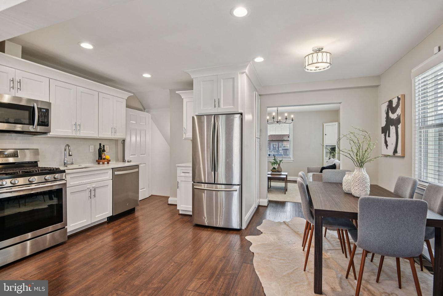 2137 S OXFORD ST, ARLINGTON, Virginia 22204, 3 Bedrooms Bedrooms, ,2 BathroomsBathrooms,Residential,For sale,2137 S OXFORD ST,VAAR2060900 MLS # VAAR2060900