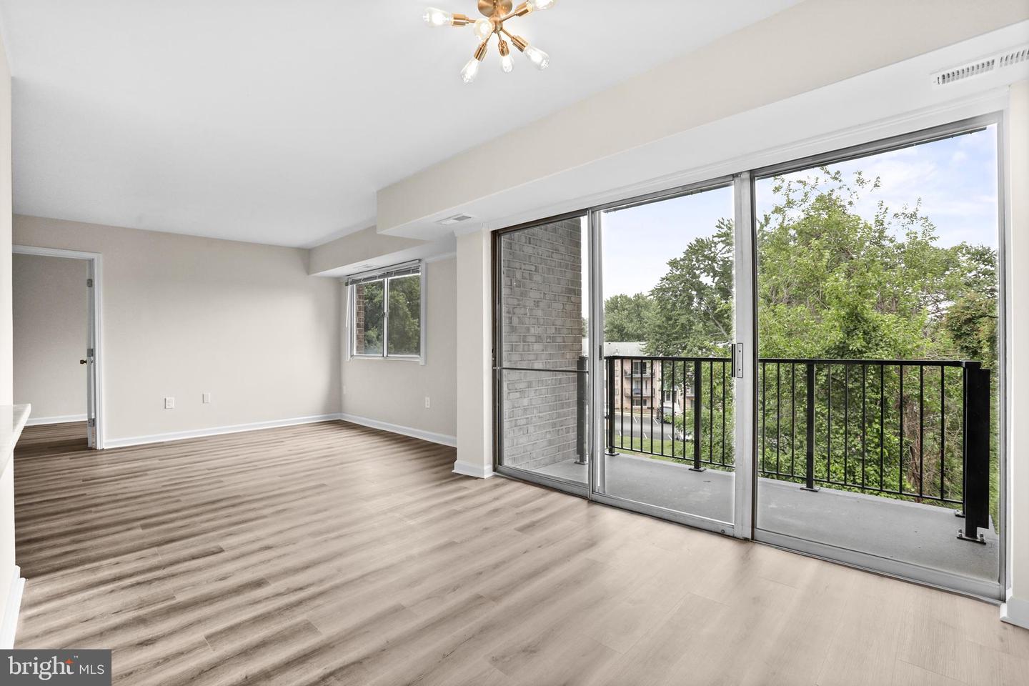 12701 LOTTE DR #203, WOODBRIDGE, Virginia 22192, 3 Bedrooms Bedrooms, ,1 BathroomBathrooms,Residential,For sale,12701 LOTTE DR #203,VAPW2099460 MLS # VAPW2099460