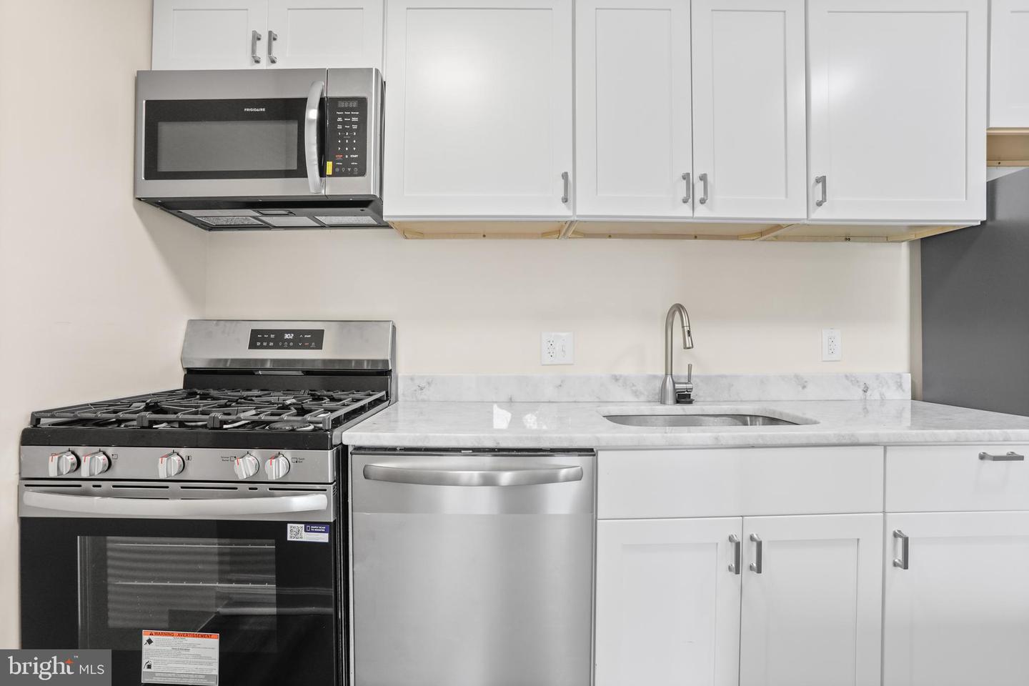 12701 LOTTE DR #203, WOODBRIDGE, Virginia 22192, 3 Bedrooms Bedrooms, ,1 BathroomBathrooms,Residential,For sale,12701 LOTTE DR #203,VAPW2099460 MLS # VAPW2099460