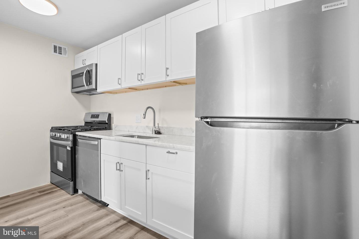 12701 LOTTE DR #203, WOODBRIDGE, Virginia 22192, 3 Bedrooms Bedrooms, ,1 BathroomBathrooms,Residential,For sale,12701 LOTTE DR #203,VAPW2099460 MLS # VAPW2099460