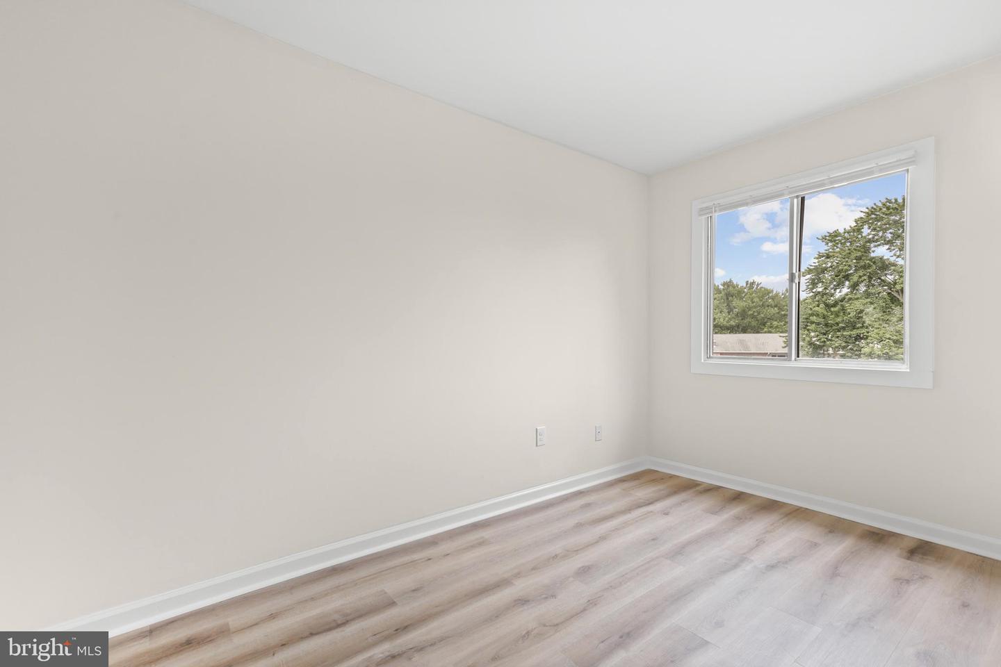 12701 LOTTE DR #203, WOODBRIDGE, Virginia 22192, 3 Bedrooms Bedrooms, ,1 BathroomBathrooms,Residential,For sale,12701 LOTTE DR #203,VAPW2099460 MLS # VAPW2099460
