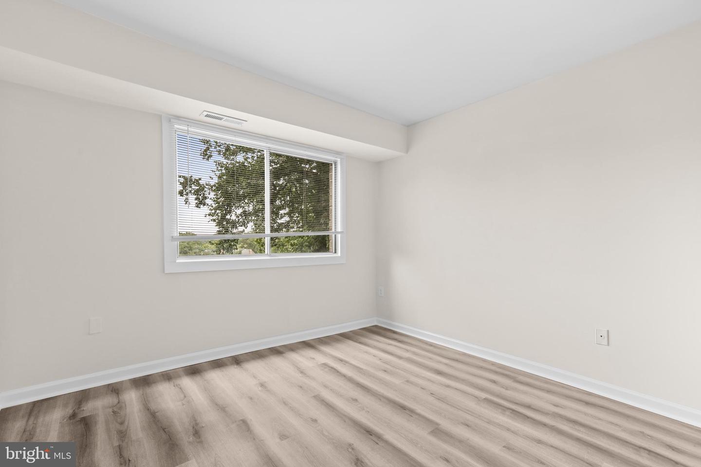 12701 LOTTE DR #203, WOODBRIDGE, Virginia 22192, 3 Bedrooms Bedrooms, ,1 BathroomBathrooms,Residential,For sale,12701 LOTTE DR #203,VAPW2099460 MLS # VAPW2099460