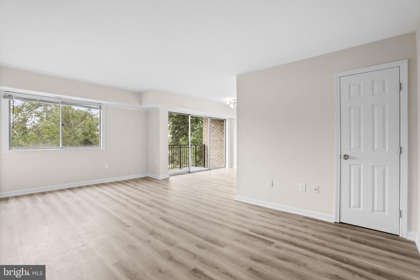 12701 LOTTE DR #203, WOODBRIDGE, Virginia 22192, 3 Bedrooms Bedrooms, ,1 BathroomBathrooms,Residential,For sale,12701 LOTTE DR #203,VAPW2099460 MLS # VAPW2099460