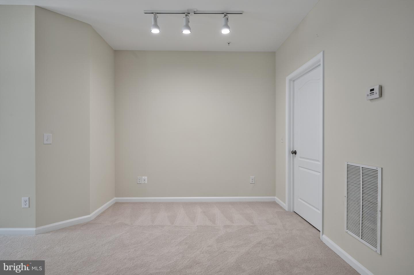42321 SAN JUAN TER, ALDIE, Virginia 20105, 1 Bedroom Bedrooms, ,1 BathroomBathrooms,Residential,For sale,42321 SAN JUAN TER,VALO2102584 MLS # VALO2102584