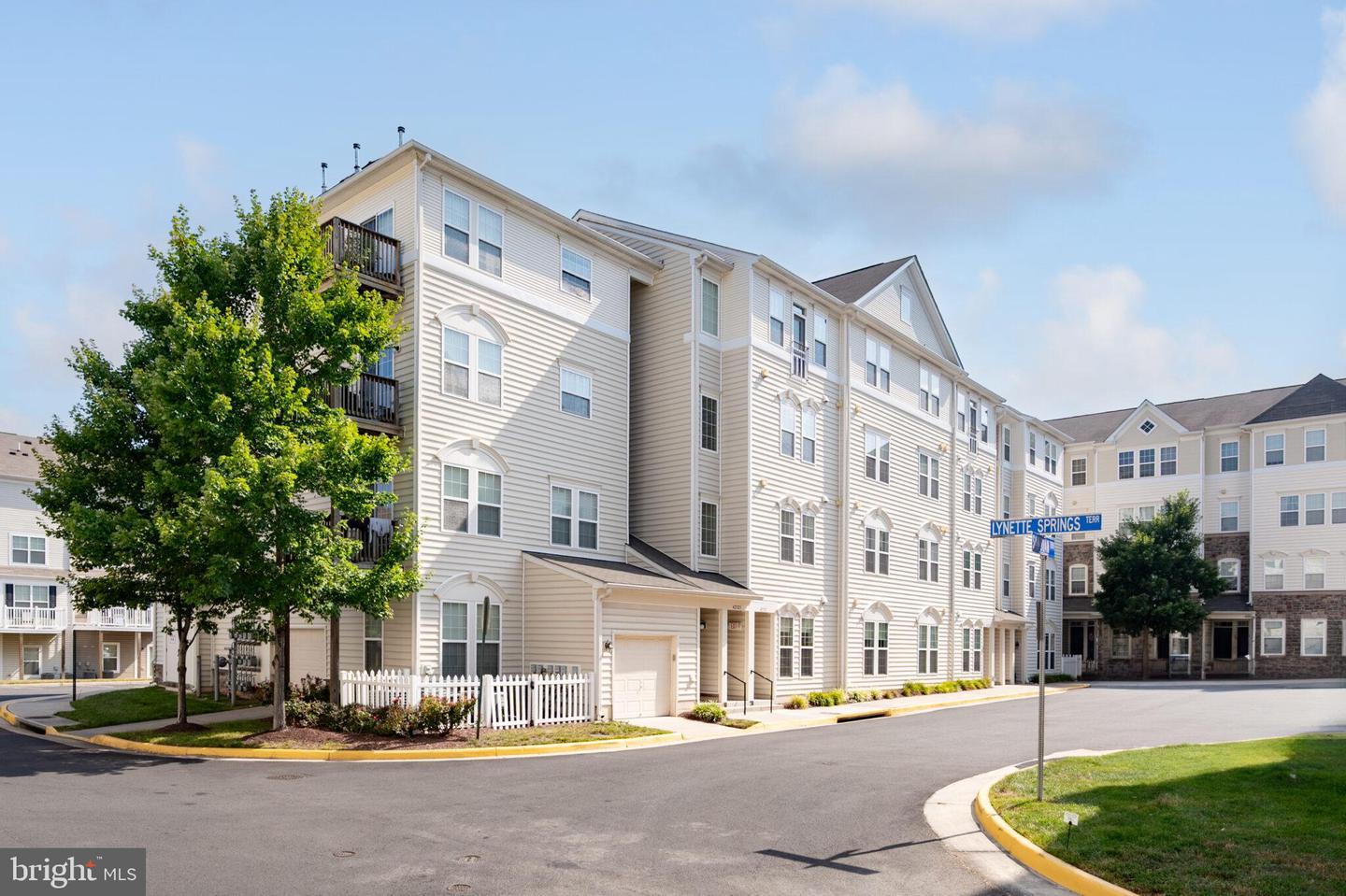 42321 SAN JUAN TER, ALDIE, Virginia 20105, 1 Bedroom Bedrooms, ,1 BathroomBathrooms,Residential,For sale,42321 SAN JUAN TER,VALO2102584 MLS # VALO2102584