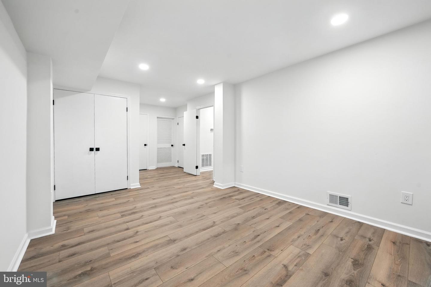 3814 PERSIMMON CIR, FAIRFAX, Virginia 22031, 2 Bedrooms Bedrooms, ,2 BathroomsBathrooms,Residential,For sale,3814 PERSIMMON CIR,VAFX2256626 MLS # VAFX2256626