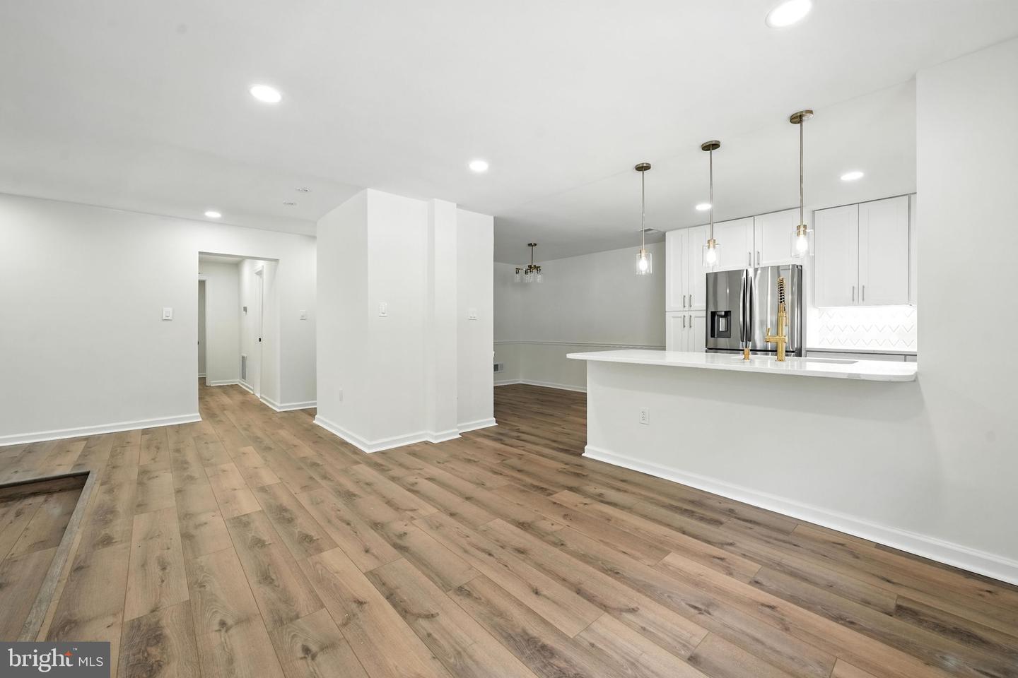 3814 PERSIMMON CIR, FAIRFAX, Virginia 22031, 2 Bedrooms Bedrooms, ,2 BathroomsBathrooms,Residential,For sale,3814 PERSIMMON CIR,VAFX2256626 MLS # VAFX2256626