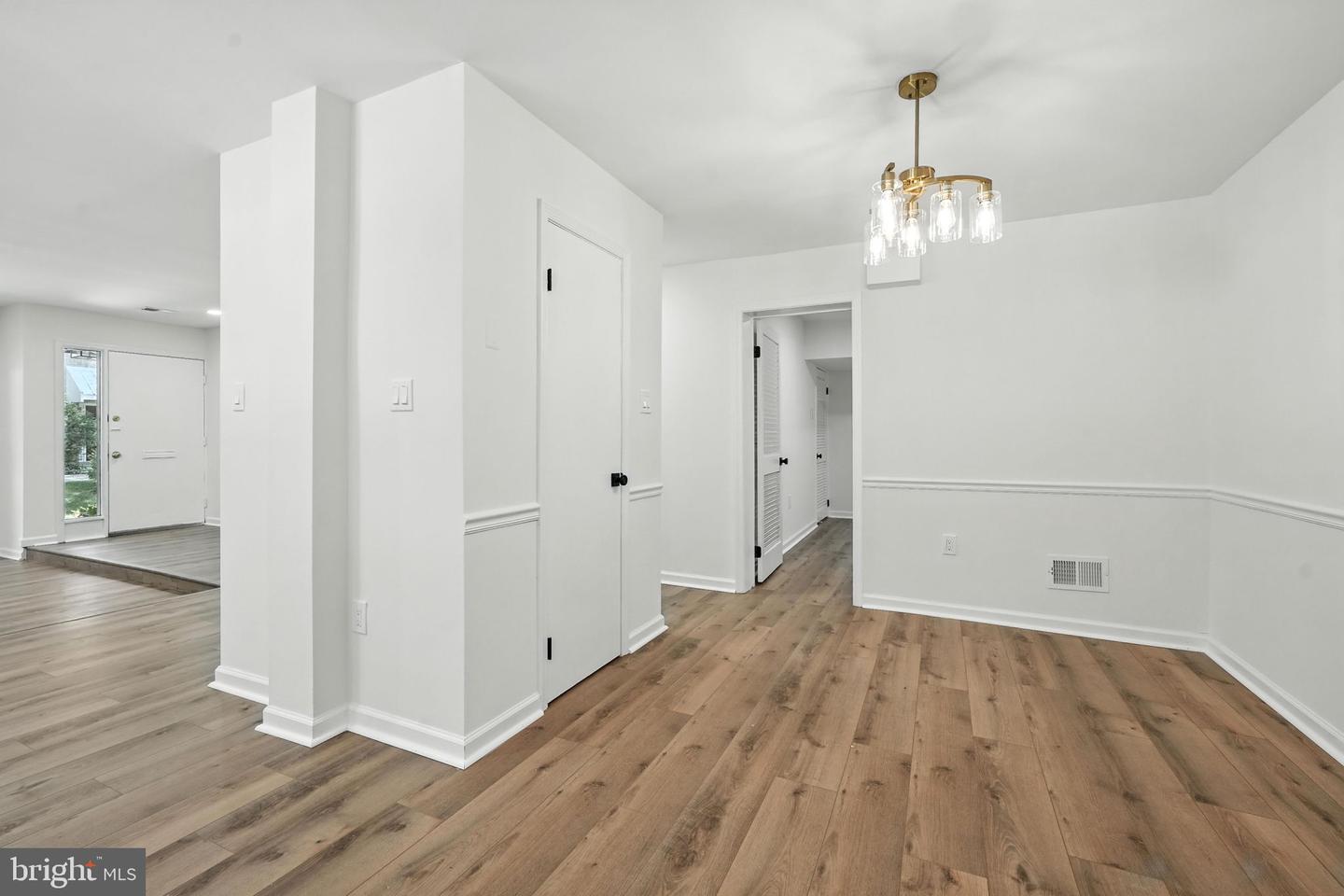 3814 PERSIMMON CIR, FAIRFAX, Virginia 22031, 2 Bedrooms Bedrooms, ,2 BathroomsBathrooms,Residential,For sale,3814 PERSIMMON CIR,VAFX2256626 MLS # VAFX2256626