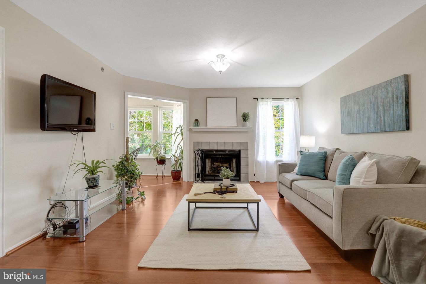 3315 WYNDHAM CIR #2235, ALEXANDRIA, Virginia 22302, 2 Bedrooms Bedrooms, ,2 BathroomsBathrooms,Residential,For sale,3315 WYNDHAM CIR #2235,VAAX2047698 MLS # VAAX2047698