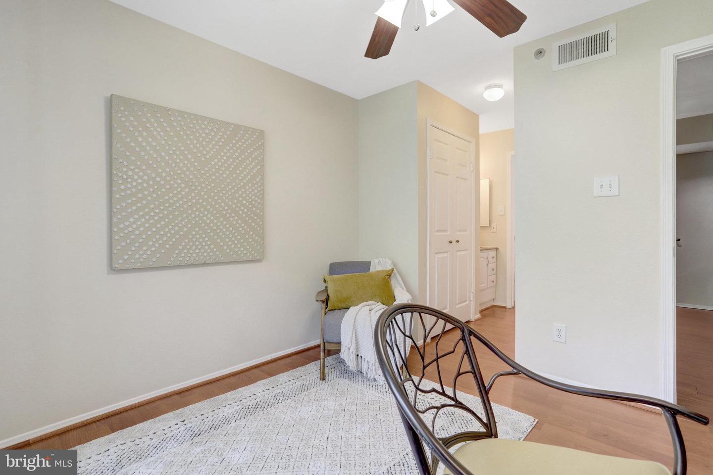 3315 WYNDHAM CIR #2235, ALEXANDRIA, Virginia 22302, 2 Bedrooms Bedrooms, ,2 BathroomsBathrooms,Residential,For sale,3315 WYNDHAM CIR #2235,VAAX2047698 MLS # VAAX2047698