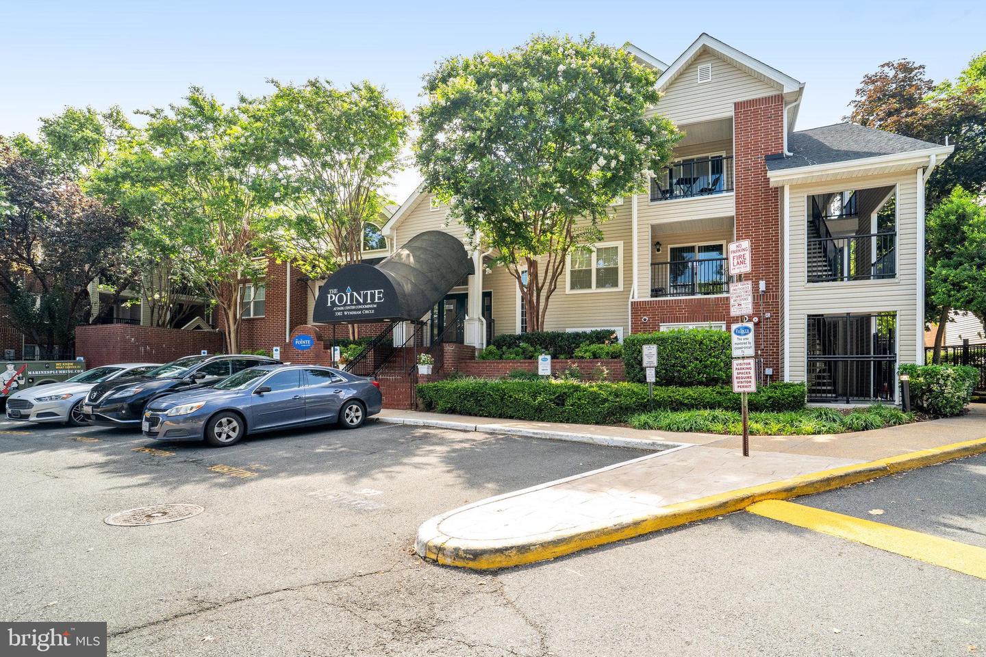 3315 WYNDHAM CIR #2235, ALEXANDRIA, Virginia 22302, 2 Bedrooms Bedrooms, ,2 BathroomsBathrooms,Residential,For sale,3315 WYNDHAM CIR #2235,VAAX2047698 MLS # VAAX2047698
