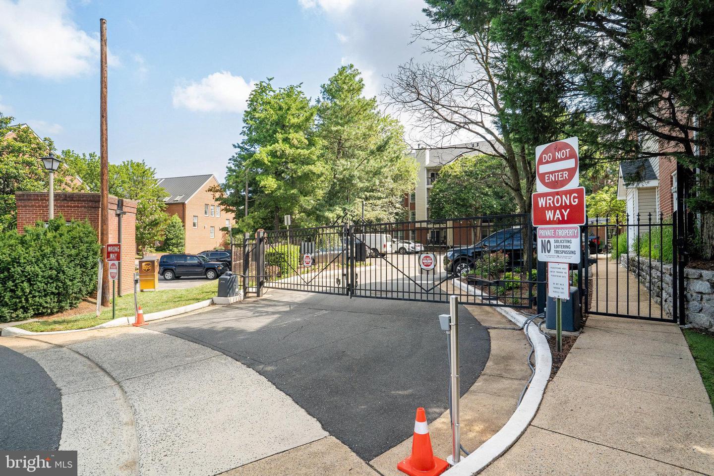3315 WYNDHAM CIR #2235, ALEXANDRIA, Virginia 22302, 2 Bedrooms Bedrooms, ,2 BathroomsBathrooms,Residential,For sale,3315 WYNDHAM CIR #2235,VAAX2047698 MLS # VAAX2047698