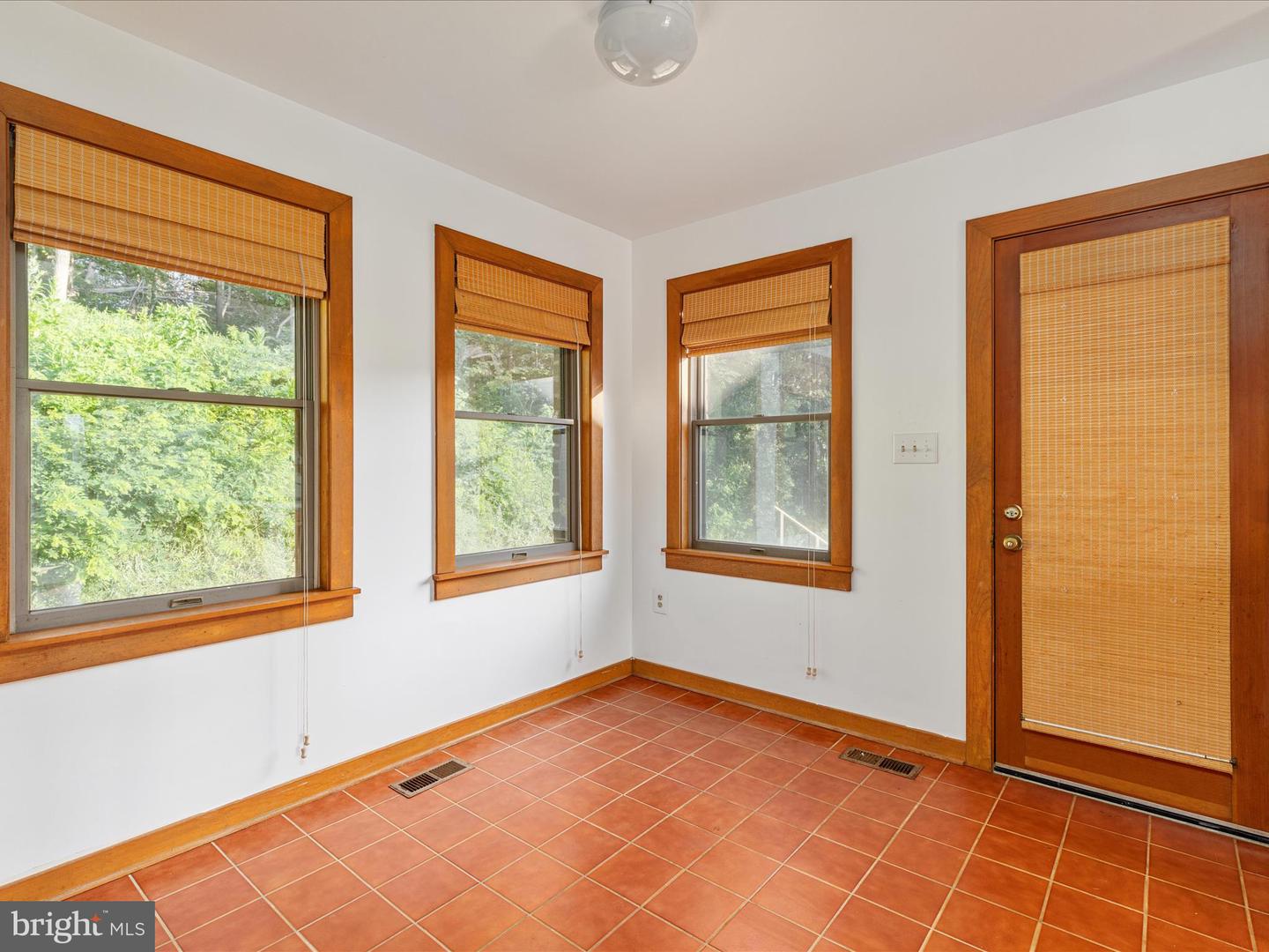 472 WESLEY LN, BENTONVILLE, Virginia 22610, 3 Bedrooms Bedrooms, ,3 BathroomsBathrooms,Residential,For sale,472 WESLEY LN,VAWR2011788 MLS # VAWR2011788