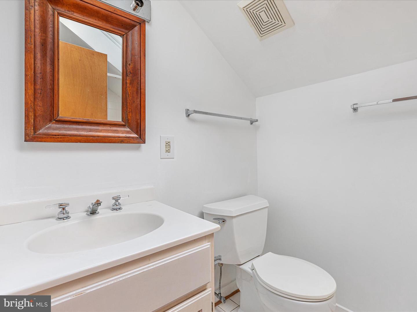 472 WESLEY LN, BENTONVILLE, Virginia 22610, 3 Bedrooms Bedrooms, ,3 BathroomsBathrooms,Residential,For sale,472 WESLEY LN,VAWR2011788 MLS # VAWR2011788