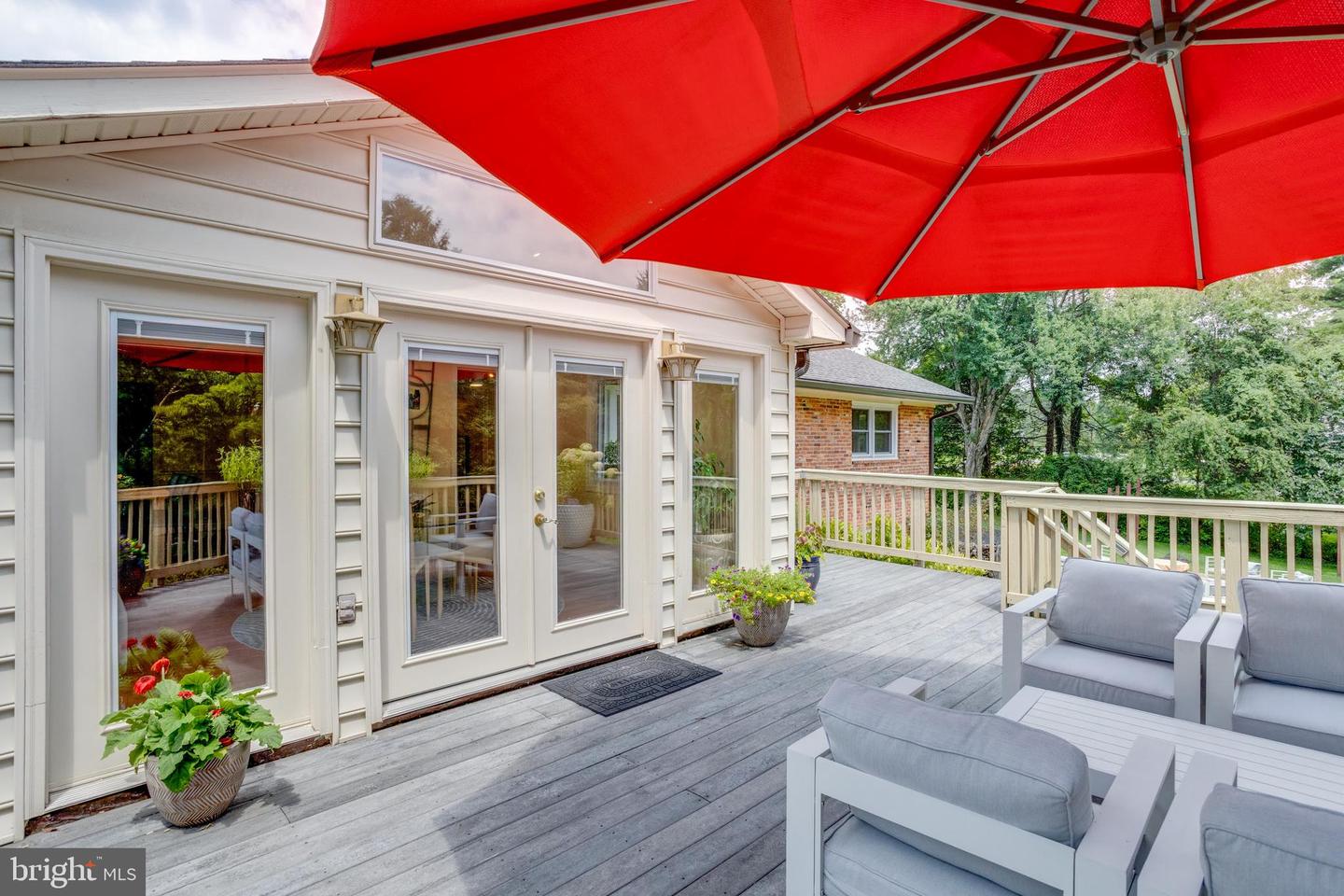 5039 PRESTWICK DR, FAIRFAX, Virginia 22030, 4 Bedrooms Bedrooms, ,3 BathroomsBathrooms,Residential,For sale,5039 PRESTWICK DR,VAFX2257362 MLS # VAFX2257362